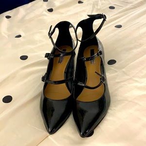 NWT- Tahari - Rebecca ankle strap